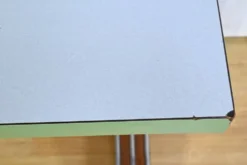 Tables de bistro en stratifié et hêtre – 1950