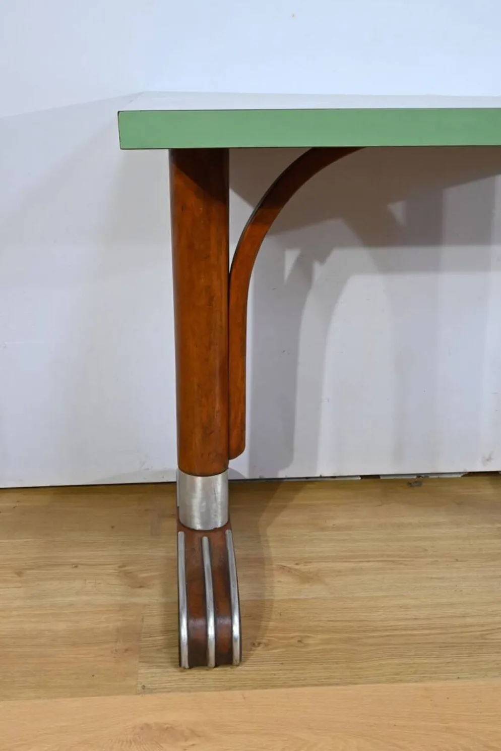 Tables de bistro en stratifié et hêtre – 1950