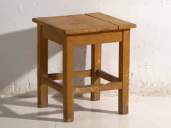 Tables de chevet anciennes en bois de pin – Europe centrale, vers 1940 #6
