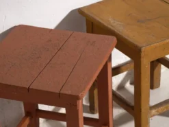 Tables de chevet anciennes en bois de pin – Europe centrale, vers 1940 #6