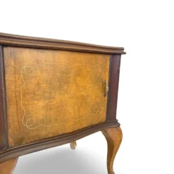 Tables de chevet/commodes Chippendale italiennes, années 1940/1950.