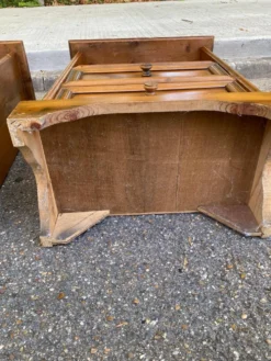 2 tables de chevet en pin massif style Louis XIV