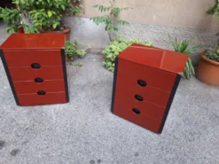 Tables de chevet modèle MB3 en laque rouge et laiton poli par Luigi Caccia Dominioni pour Azucena, années 1970, ensemble de 2.