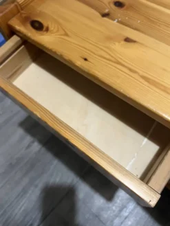 2 tables de chevet vintage en bois