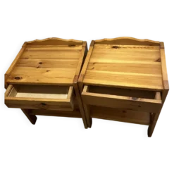 2 tables de chevet vintage en bois