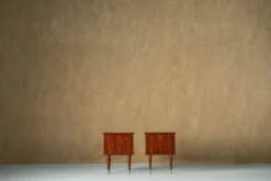 Tables de chevet vintage, ensemble de 2, Italie années 1970