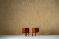Tables de chevet vintage, ensemble de 2, Italie années 1970