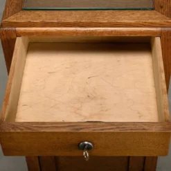 Tables de nuit Art Déco Amsterdam School en bois de chêne et verre, années 1930 Pays-Bas