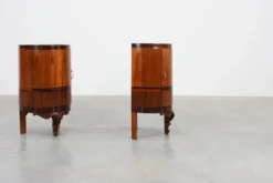 Tables de nuit Art Déco en noyer et marbre, Italie années 1920