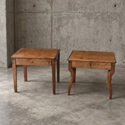 2 tables de nuit assorties / tables d'appoint / années 1980