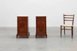 Tables de nuit Louis XV avec plateau en marbre de Carrare, France vers 1890.
