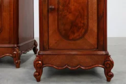 Tables de nuit Louis XV avec plateau en marbre de Carrare, France vers 1890.