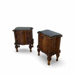 Tables de nuit serpentine en noyer Art déco, années 1920