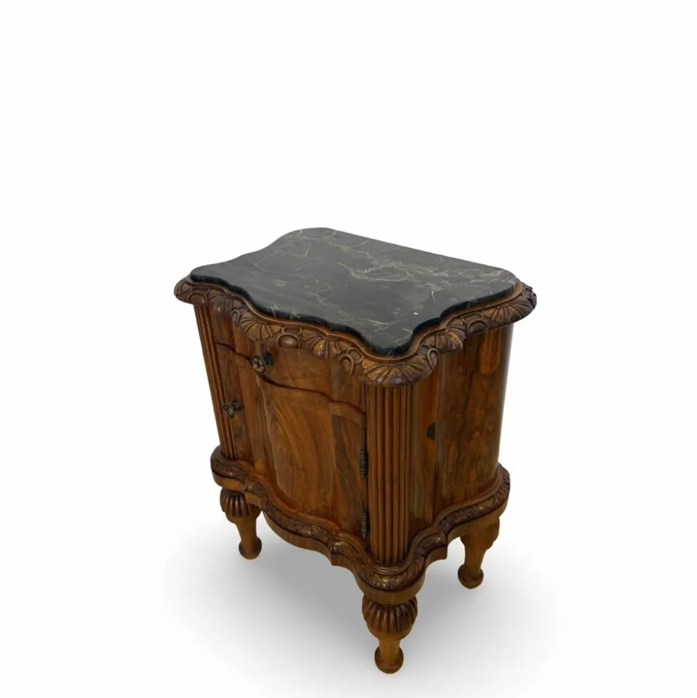Tables de nuit serpentine en noyer Art déco, années 1920