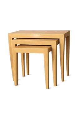 Tables emboîtées en chêne par Severin Hansen