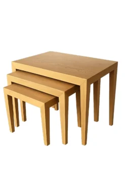 Tables emboîtées en chêne par Severin Hansen