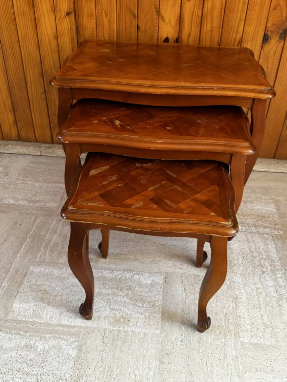 3 tables gigogne