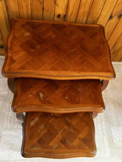 3 tables gigogne
