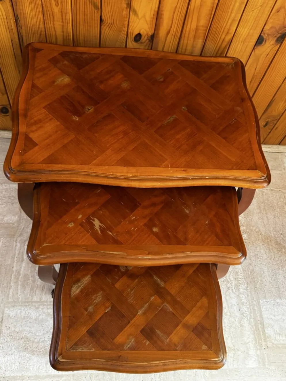 3 tables gigogne