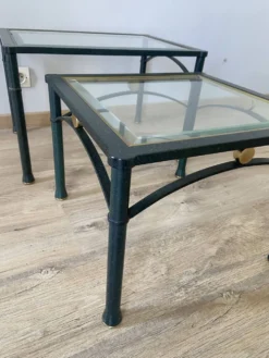 2 tables gigogne années 60 en métal et verre biseauté