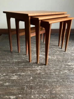 Tables gigogne de Kai Kristiansen édité par VM Denmark 1950