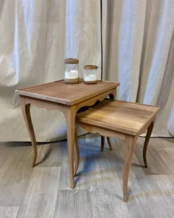 Tables gigognes