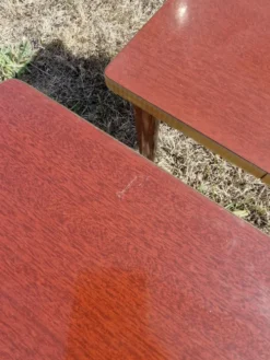 Tables gigognes