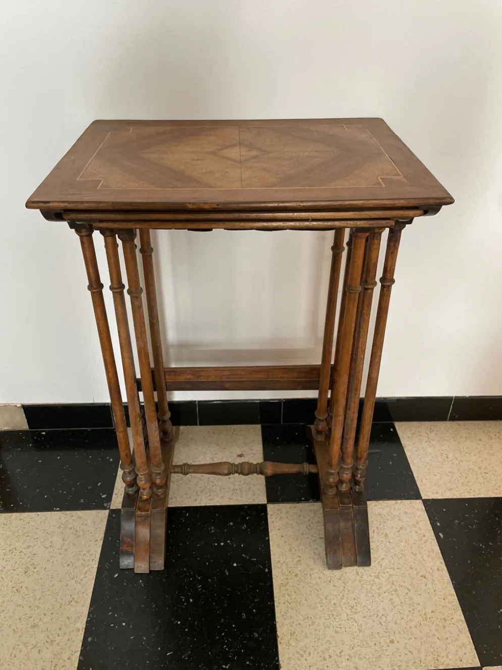 Tables gigognes Anglaises