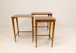 Tables gigognes Art déco en acajou et bouleau teinté, NK Suède, années 1940