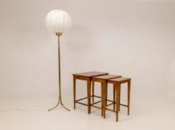 Tables gigognes Art déco en acajou et bouleau teinté, NK Suède, années 1940