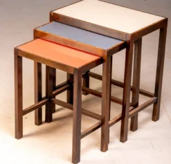 Tables gigognes Art Déco, ensemble de 3, milieu du 20e siècle, Tchécoslovaquie, 70 × 60,5 × 40 cm