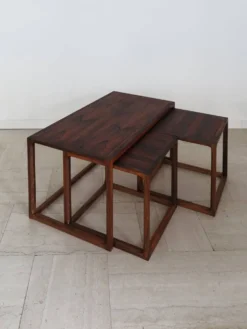 Tables gigognes attribuées à Aksel Kjesgaard, Danemark, années 1960, ensemble de 3.