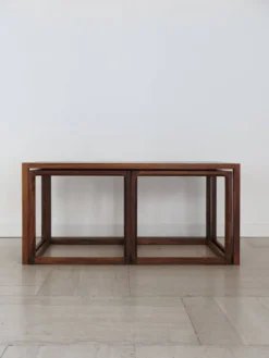 Tables gigognes attribuées à Aksel Kjesgaard, Danemark, années 1960, ensemble de 3.