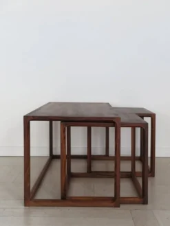 Tables gigognes attribuées à Aksel Kjesgaard, Danemark, années 1960, ensemble de 3.