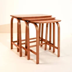 3 tables gigognes Axel Larsson pour Bodafors, années 1930
