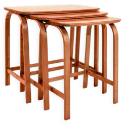 3 tables gigognes Axel Larsson pour Bodafors, années 1930