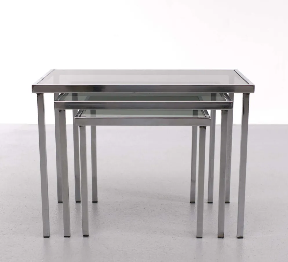 Tables gigognes cadre chromé verre fumé années 1970