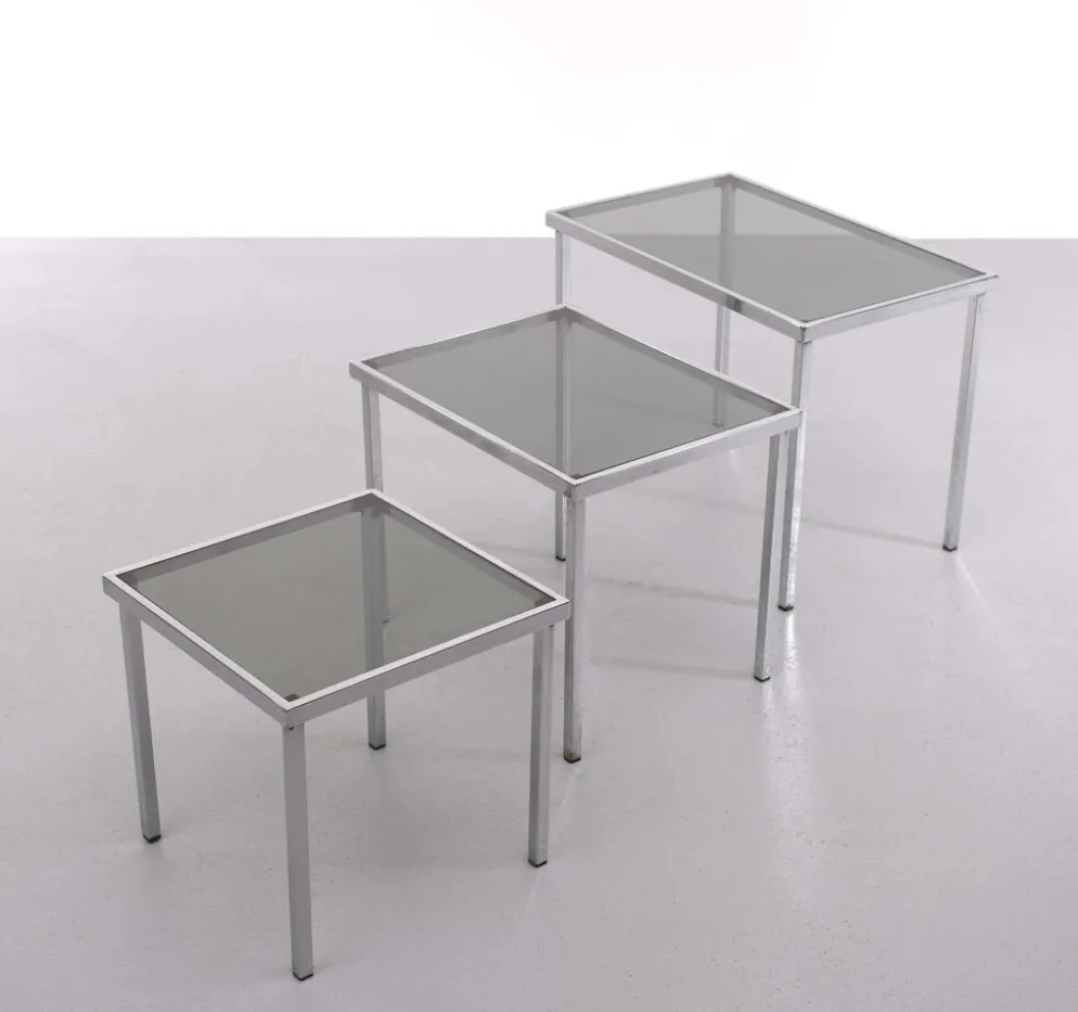 Tables gigognes cadre chromé verre fumé années 1970