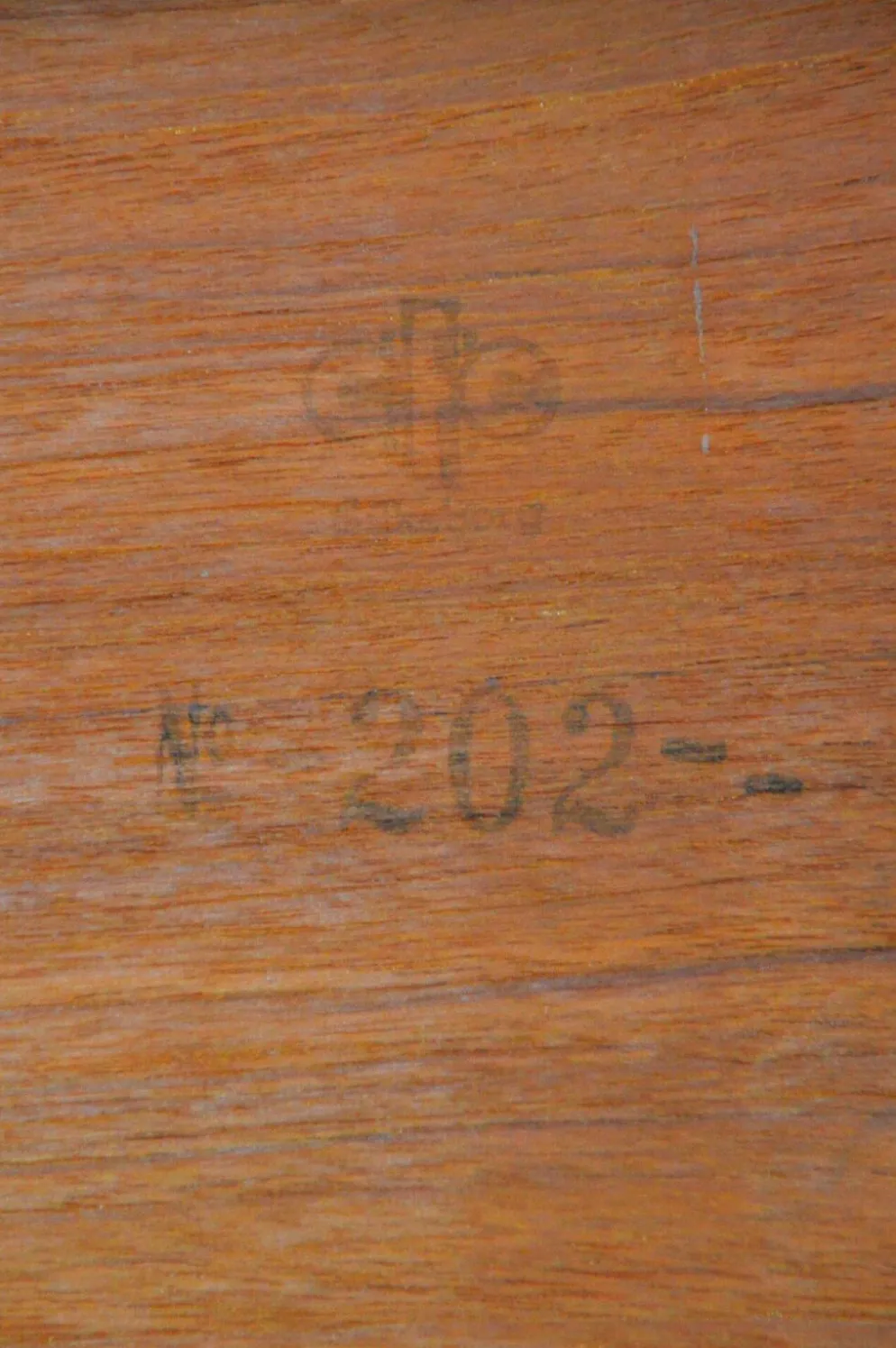 Tables gigognes danoises conçues par Johannes Andersen pour Silkeborg, années 1960.