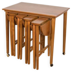 Tables gigognes danoises des années 50 par Poul Hundevad pour Novy Domov, Tchécoslovaquie, années 1960, ensemble de 5.