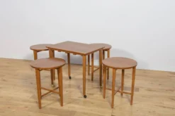 Tables gigognes danoises des années 50 par Poul Hundevad pour Novy Domov, Tchécoslovaquie, années 1960, ensemble de 5.