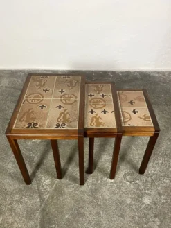 Tables gigognes danoises en palissandre et céramique par Willy Ryomgard, Mo
