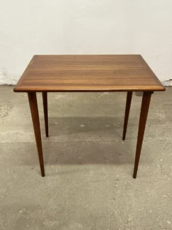 Tables gigognes danoises en teck