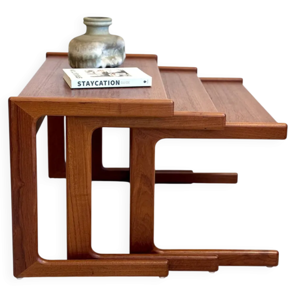Tables gigognes danoises vintage en teck