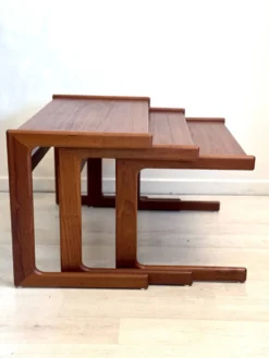 Tables gigognes danoises vintage en teck