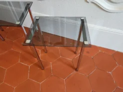 3 tables gigognes des années 70 en verre fumé