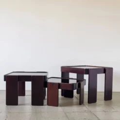 Tables gigognes empilables Gianfranco Frattini pour Cassina (lot de 3)
