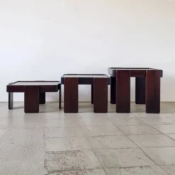 Tables gigognes empilables Gianfranco Frattini pour Cassina (lot de 3)