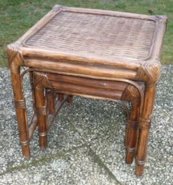 Tables gigognes en bambou et rotin