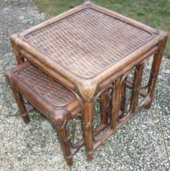 Tables gigognes en bambou et rotin